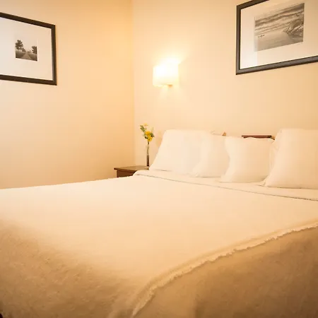 Hotel Aliados 3*
