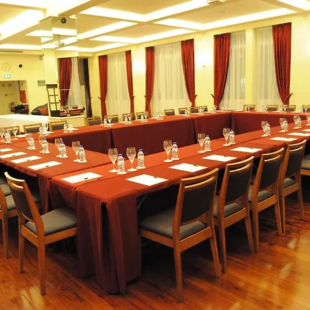 Aliados 3*